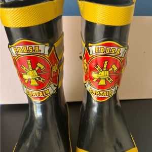 Kids rain boots
